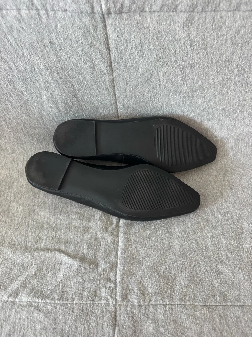 Steve Madden minimalist pointed